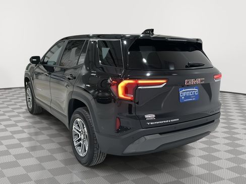 Used 2025 GMC Terrain Elevation image 3