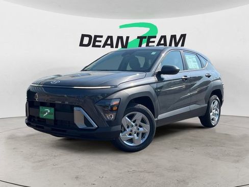 New 2026 Hyundai Kona SE image 3