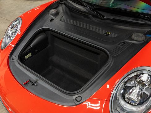 Used 2018 Porsche 911 Carrera RWD image 70