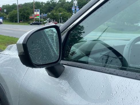 Certified 2023 Nissan Rogue SV image 24