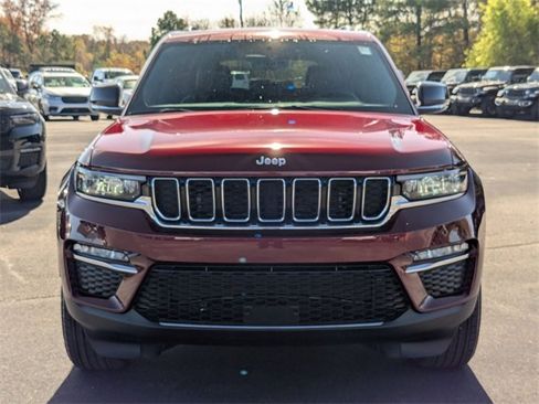 New 2025 Jeep Grand Cherokee Limited image 3