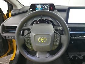 Used 2026 Toyota Prius Plug-In Hybrid FWD image 11