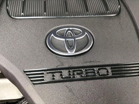 Used 2025 Toyota Grand Highlander AWD image 33