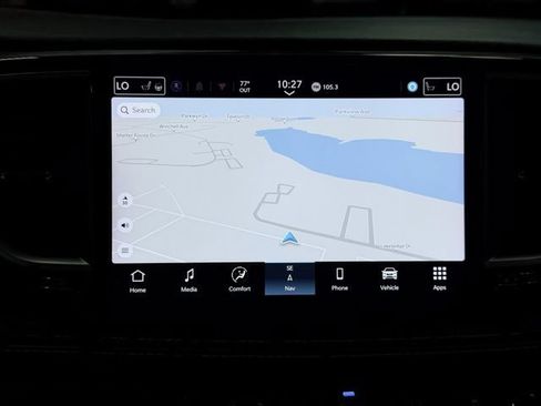 Used 2025 Chrysler Pacifica Limited FWD image 47