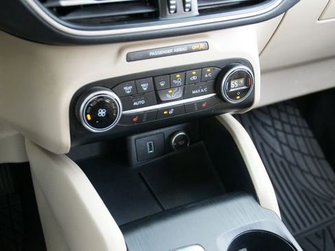 Used 2020 Ford Escape SEL image 25