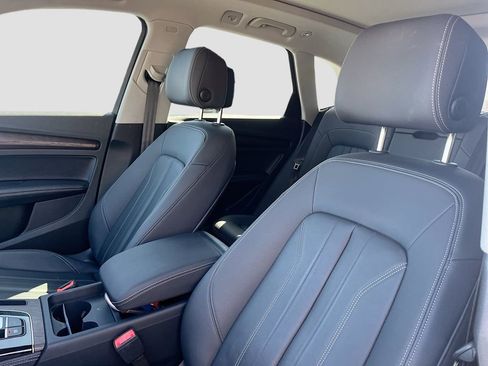 Used 2024 Audi Q5 2.0T Premium Plus w/ Premium Plus Package AWD/4WD image 21