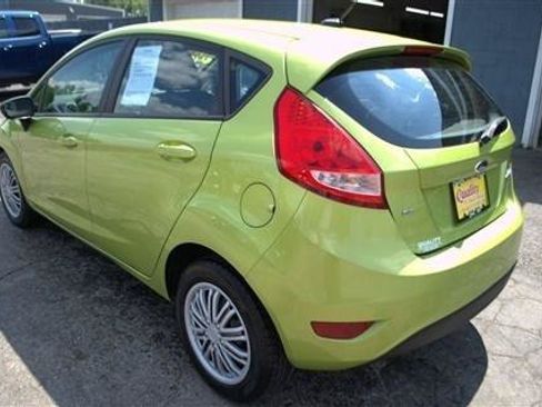 Used 2013 Ford Fiesta SE FWD image 8
