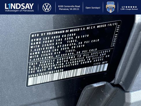 New 2026 Volkswagen Taos SEL image 21