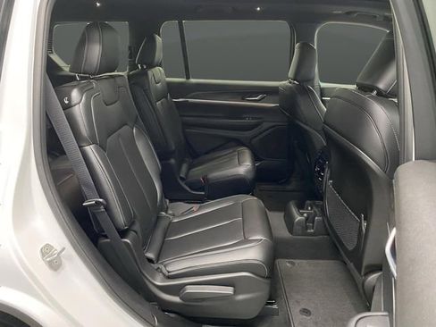 New 2025 Jeep Grand Cherokee L Limited w/ Black Appearance Package image 35