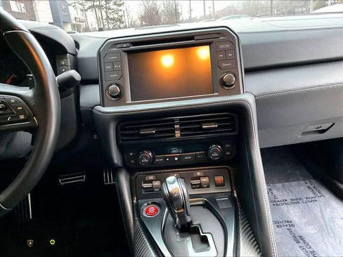 Used 2021 Nissan GT-R Premium image 7
