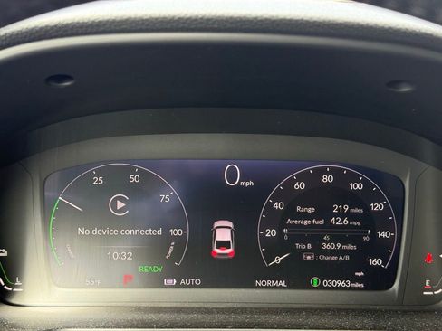 Used 2023 Honda Accord Touring image 10