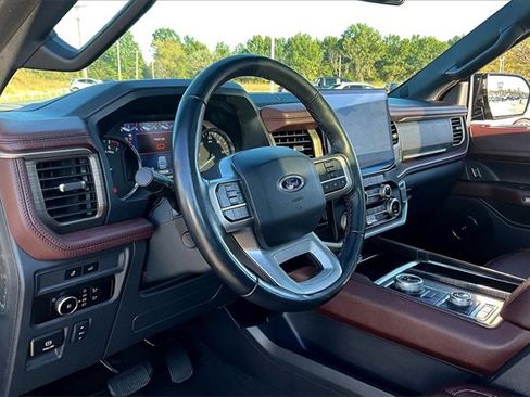 Used 2024 Ford Expedition Max Limited image 17