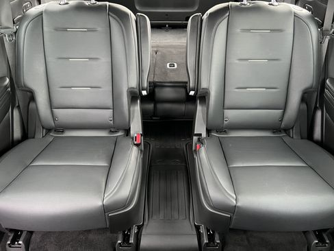 Used 2026 Hyundai Palisade Calligraphy AWD/4WD image 15