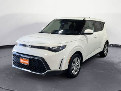 Used 2023 Kia Soul LX