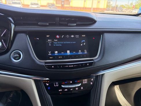 Used 2017 Cadillac XT5 Premium Luxury FWD image 20