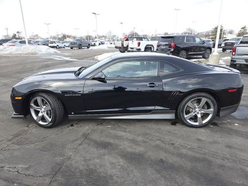 Used 2010 Chevrolet Camaro SS w/ LPO, Ground Effects Package image 18