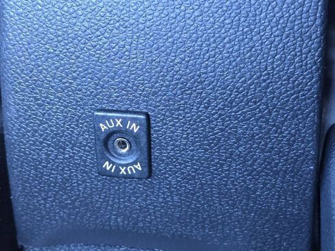 Used 2011 Volkswagen GTI 4-Door image 30