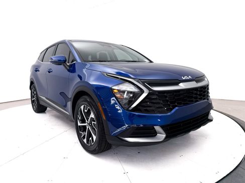 Certified 2023 Kia Sportage EX FWD image 11