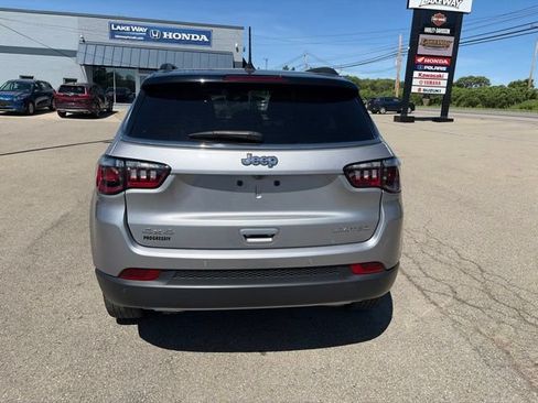 Used 2023 Jeep Compass Limited w/ Sun and Sound Group AWD/4WD image 6