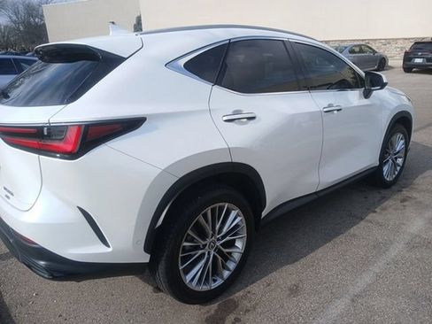 Used 2024 Lexus NX 350h AWD w/ Vision Package image 13