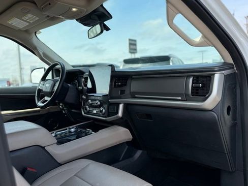 Certified 2023 Ford Expedition Max XLT AWD/4WD image 17