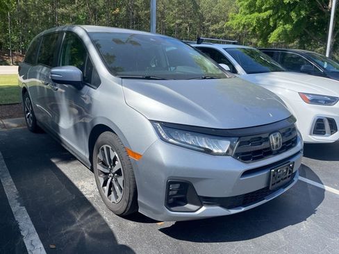 Used 2025 Honda Odyssey EX-L image 2