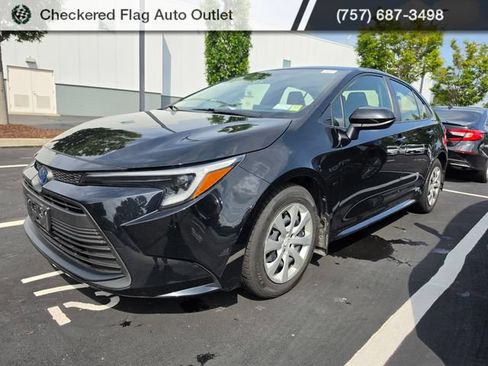 Used 2023 Toyota Corolla LE w/ Carpet Mat Package (TMS) AWD/4WD image 1