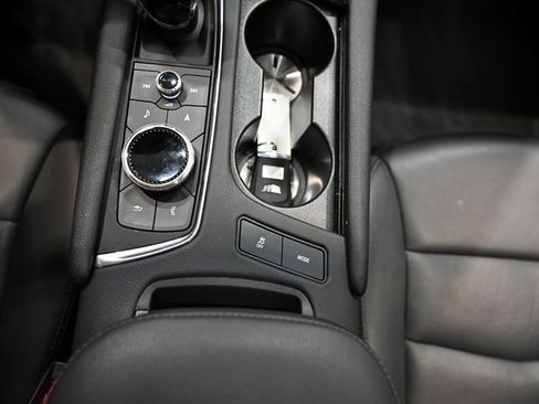 Used 2025 Cadillac XT5 Premium Luxury image 19