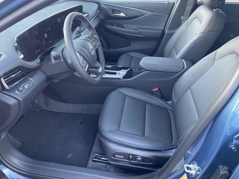 New 2026 Buick Envista Sport Touring w/ Convenience I Package FWD image 9