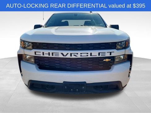Used 2021 Chevrolet Silverado 1500 Custom image 2