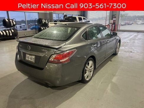 Used 2015 Nissan Altima 3.5 SL FWD image 3