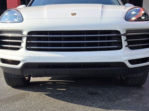Used 2019 Porsche Cayenne image 12