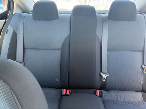 Used 2025 Nissan Versa SV image 29