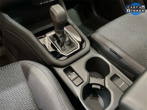 Used 2025 Subaru Forester Premium w/ Convenience Package #2 image 32