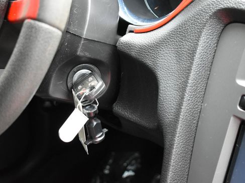 Used 2011 Ford Mustang GT RWD image 27