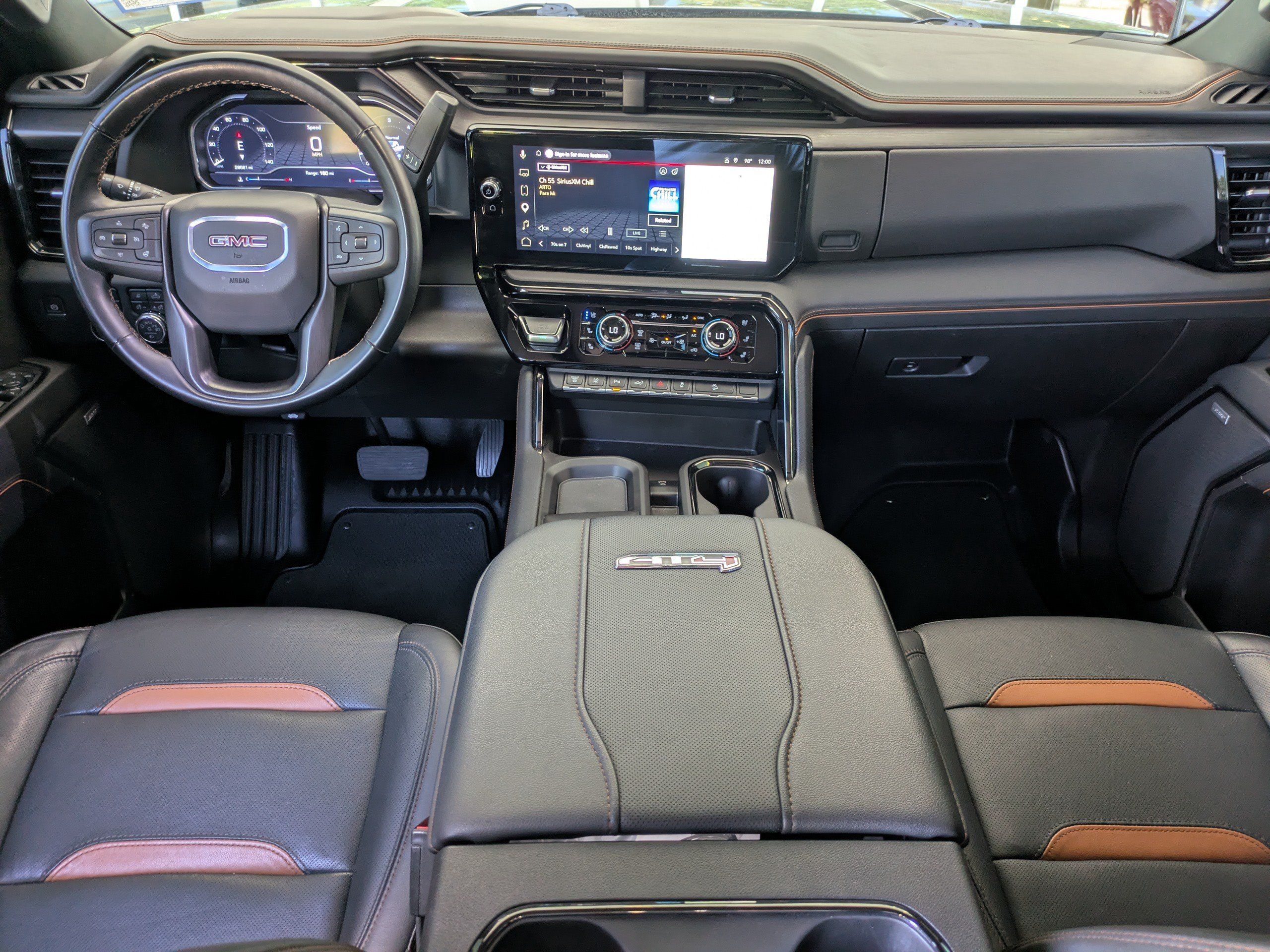 Used 2024 GMC Sierra 2500 AT4 w/ AT4 Premium Plus Package AWD/4WD image 18