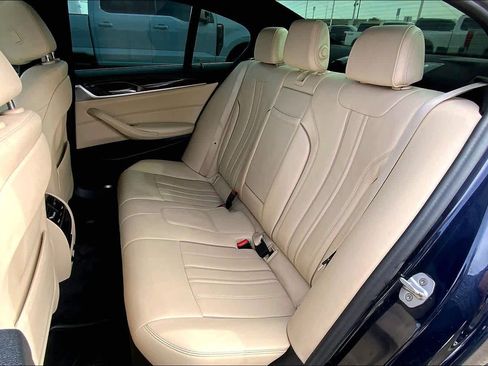 Used 2018 BMW 530i image 21