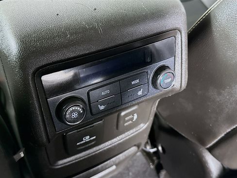 Used 2019 GMC Acadia Denali FWD image 30