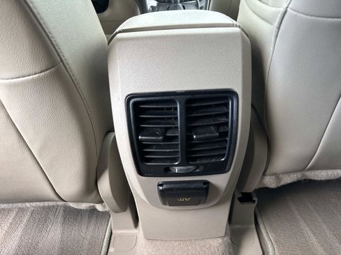 Used 2014 Ford Escape Titanium w/ Equipment Group 401A AWD/4WD image 18