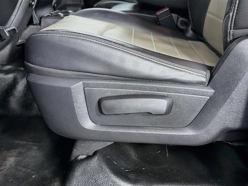 Used 2012 RAM 1500 ST RWD image 34