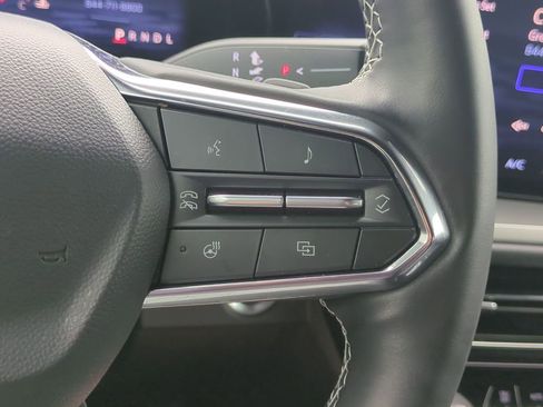 Used 2024 Chevrolet Traverse LT w/ Midnight/Sport Edition FWD image 19