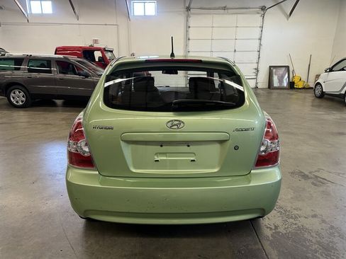 Used 2010 Hyundai Accent GS image 5