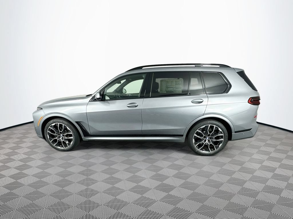 Used 2026 BMW X7 xDrive40i w/ M Sport Package AWD/4WD image 5