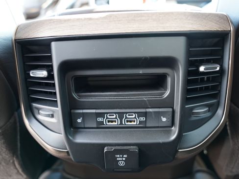 Used 2025 RAM 2500 Limited AWD/4WD image 6