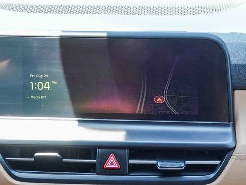 Certified 2024 Kia Seltos EX image 13