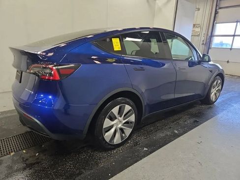 Used 2021 Tesla Model Y Long Range image 4