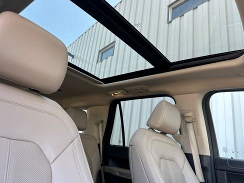Certified 2024 Ford Expedition Limited AWD/4WD image 18