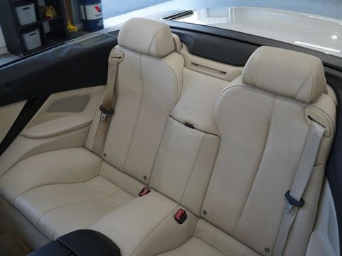 Used 2013 BMW 640i Convertible RWD image 42