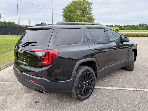 Used 2022 GMC Acadia SLT w/ Elevation Edition FWD image 4