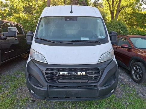 Used 2025 RAM ProMaster 2500 w/ Convenience Group FWD image 2